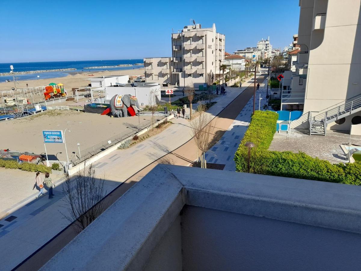 Appartamento Vista Mare Viserbella, Vicissimo Alla Fiera Rimini Exteriér fotografie